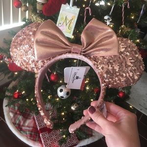 Brand new ROSE GOLD sequin Minnie Ears w/tags